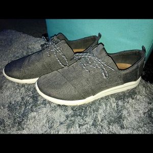 Gray Toms Women’a Del Rey Sneaker NWOT
